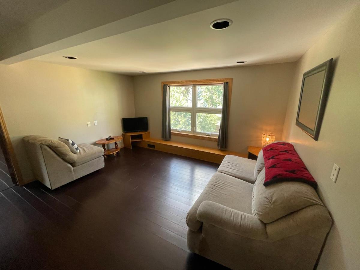 Blaeberry Valley Vacation Rentals Golden Exterior foto